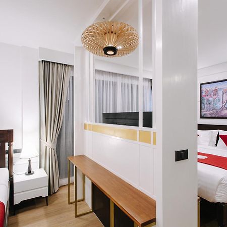 The Experience Walking Street Chiang Mai Hotel Bagian luar foto