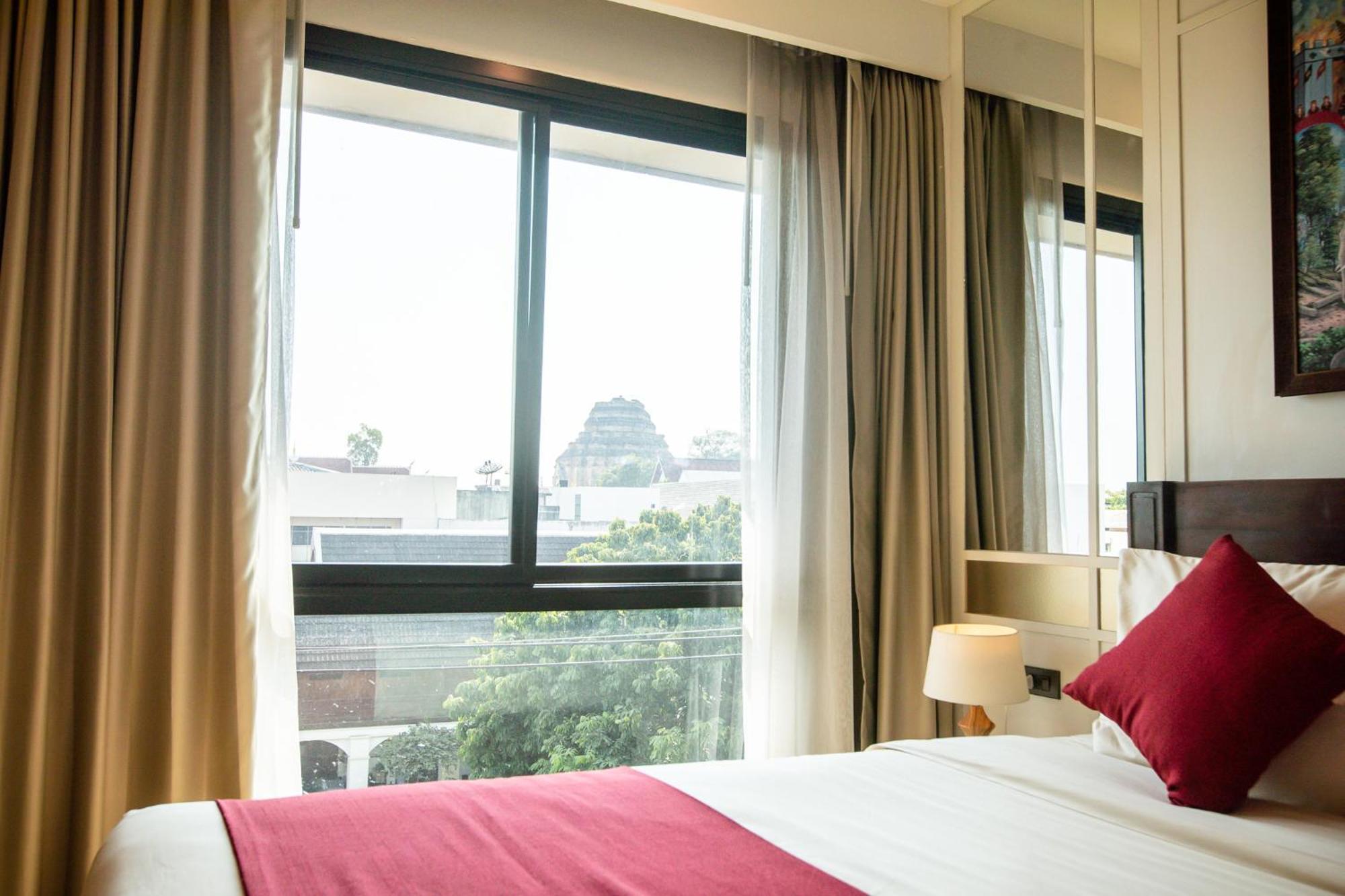 The Experience Walking Street Chiang Mai Hotel Bagian luar foto